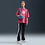 Nike Sportswear Big Kid's (Girls') T-Shirt