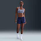 Bra deportivo con almohadillas para mujer Nike Swoosh Medium Support