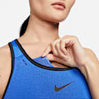 Nike Swoosh On The Run Women's Medium-Support Lightly Lined Sports Bra with Pockets