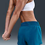 Shorts de correr Dri-FIT de tiro medio holgados de 8 cm con forro de ropa interior para mujer Nike One Swoosh