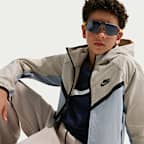 Nike Tech Older Kids' (Boys') Woven Jacket