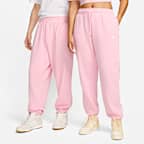 Medium Soft Pink/White