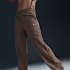 Nike Sportswear Everything Wovens középmagas szabású, nyitott szegélyű női nadrág