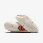 Sail/Hyper Crimson/Black/Metallic Platinum