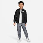 Nike Sportswear Windrunner Jacke mit durchgehendem Reißverschluss für jüngere Kinder