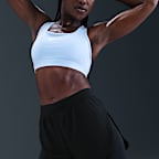 Shorts 2 en 1 de 13 cm para mujer Nike Universa