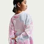 Nike Sportswear Club Fleece Big Kids' (Girls') Boxy Crew-Neck Sweatshirt