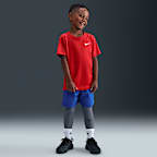 Nike Camiseta Dri-FIT Legend - Niño/a pequeño/a