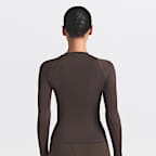 Playera de cuello redondo de manga larga para mujer NikeSKIMS Airy