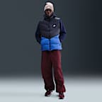 Ανδρικό αμάνικο μπουφάν Statement με πούπουλα Nike Windrunner