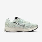 Nike Zoom Vomero 5 Women's Shoes
