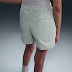 Nike Sportswear Everything Wovens Damenshorts mit mittelhohem Bund (ca. 12,5 cm)