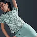 Nike Swift Women's High-Waisted 4" Tight Running Shorts with Pockets