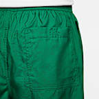 กางเกงขาสั้น Flow ผู้ชายแบบทอ Nike Club