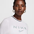 Nike Sportswear Chill Knit Women's Slim Long-Sleeve Cropped Graphic T-Shirt