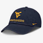 Gorra universitaria Nike ajustable para hombre West Virginia On-Field Club Gameday - Azul marino