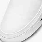 NikeCourt Legacy Women's Slip-On