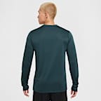 Nike Men's Dri-FIT Long-Sleeve Basketball T-Shirt