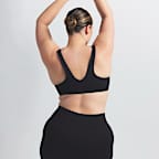 NikeSKIMS Matte Women's Shaping Scoop Bra