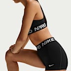 Nike Pro Grafik Bike-Shorts mit mittelhohem Bund (Damen, ca. 7,5 cm)