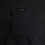 Playera con bolsillo de manga larga para hombre Nike Sportswear Premium Essential
