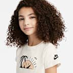Nike Sportswear Older Kids' (Girls') T-Shirt