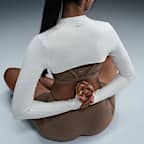 Top corto de manga larga Dri-FIT para mujer Nike Zenvy