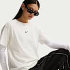 T-shirt folgada Nike Sportswear Classic para mulher