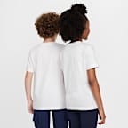 Nike Sportswear Older Kids' T-Shirt