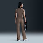 Nike One Fitted 女款 Dri-FIT 短袖短版上衣