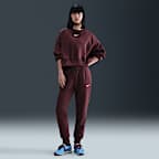 Burgundy Crush/Sail