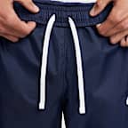 Nike Sportswear Club Herren-Trainingsanzug aus Webmaterial mit Futter