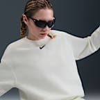 Nike Sportswear Phoenix Fleece Women's Oversized Crew-neck Sweatshirt