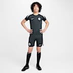 Chelsea FC Strike Big Kids' Nike Dri-FIT Soccer Short-Sleeve Top