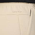 Shorts de alto rendimiento Dri-FIT de 18 cm sin forro con protección UV para hombre Nike Primary Fleece