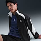 Nike Air 男款梭織田徑外套