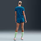 Shorts de correr Dri-FIT de tiro medio holgados de 8 cm con forro de ropa interior para mujer Nike One Swoosh