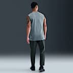 Pants versátiles Dri-FIT de pierna entallada para hombre Nike Unlimited