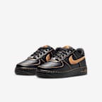 Tenis para niños grandes Nike Air Force 1 LV8