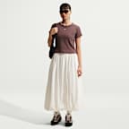 Playera de manga corta de tela de canalé ajustada para mujer Nike Sportswear