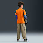 Playera para niños talla grande Nike Sportswear