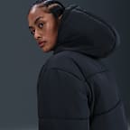 Chamarra acolchada Therma-FIT mate holgada para mujer Nike Sportswear Classic