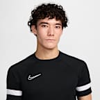 เสื้อฟุตบอลแขนสั้นผู้ชาย Nike Dri-FIT Academy