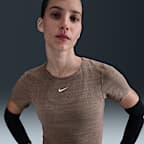 Nike Pro Women's Dri-FIT Short-Sleeve Cropped Jacquard Top