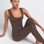 Leggings de tiro alto de 66 cm con refuerzo en las rodillas para mujer NikeSKIMS Matte