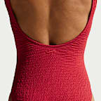 Traje de baño de una pieza con cuello en forma de U con textura Shoreline para mujer Nike Swim