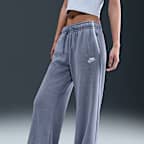 Nike Sportswear Club Fleece Women's Mid-Rise Wide-Leg Cosy Trousers