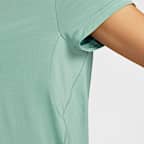เสื้อแขนสั้นผู้หญิง Dri-FIT Nike One Classic