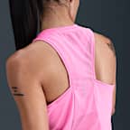 나이키 스위프트 여성 드라이 핏 러닝 탱크 탑