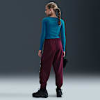 ナイキ スポーツウェア ジュニア (ガールズ) ロングスリーブ スクエアネック トップ